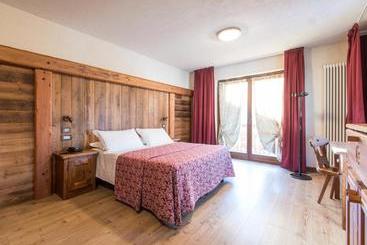 هتل Limone Palace Apart