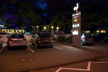 هتل Restaurant Roter Hahn