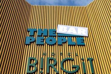 هتل The People Le Havre