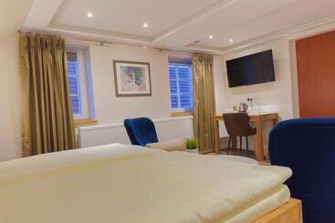 호텔 Zur Stadt Cassel