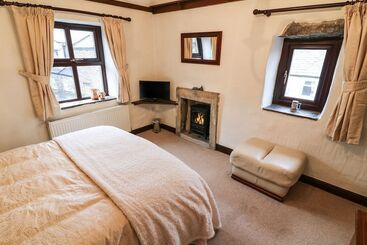 קוטג'' 1 The Stables