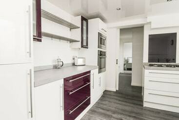 بيت ريفى 11 Camden Building