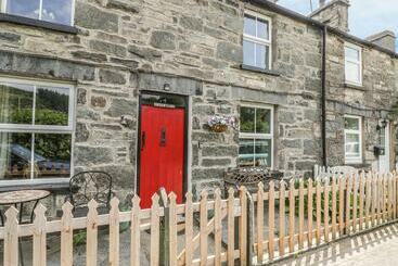 コテージ Preswylfa