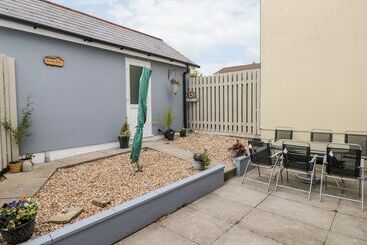 茅舍 Sandy Bay House