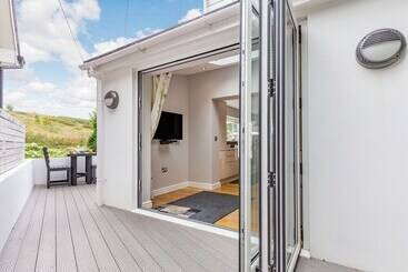 Сельский дом The Beach House