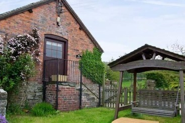 קוטג'' The Granary