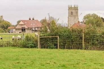 קוטג'' The Granary