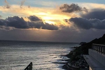 קוטג'' The Studio