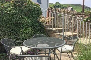 קוטג'' 2 Cae Glas