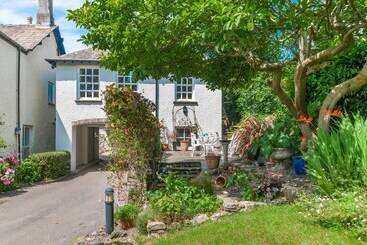 بيت ريفى 8 Kents Bank House