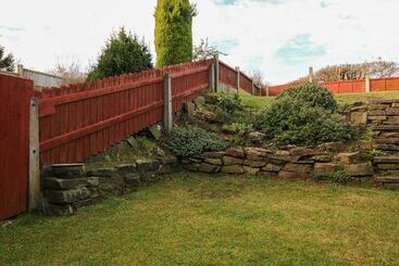 קוטג'' Basford View