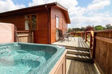 קוטג'' Callow Lodge 5