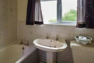 بيت ريفى Goldings