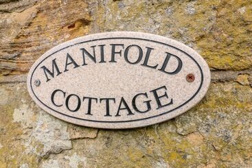 Manifold Cottage