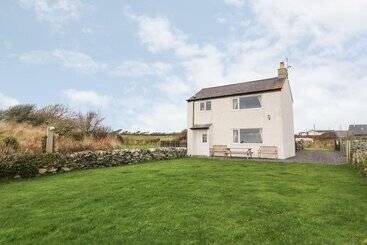 Сельский дом Pentre Iago