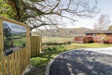 Сельский дом Summertime Lodge