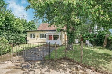 קוטג'' Sunshine Lodge