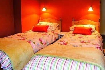 茅舍 Tan Y Rhos Isa