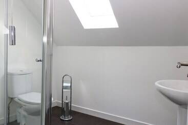 بيت ريفى Witchelm House