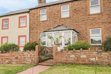 コテージ Coombs View