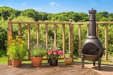 קוטג'' Five Elements Studio