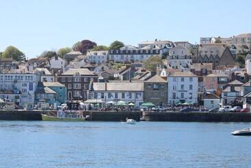 بيت ريفى Hawkins Haven