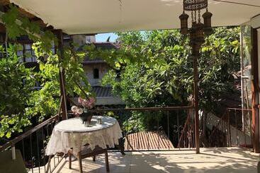 Отель Belkis Ev Pansiyon