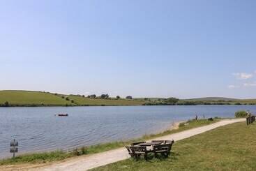 קוטג'' Little Hamlin