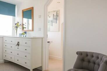 Сельский дом Offshore