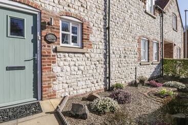 Pebble Cottage Dunnscroft