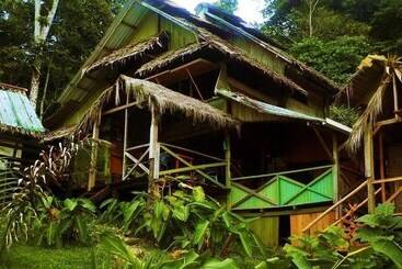 پانسیون Lodge El Amargal Reserva Natural, Ecoturismo & Surf