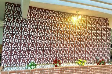 Пансион Luna House Panama