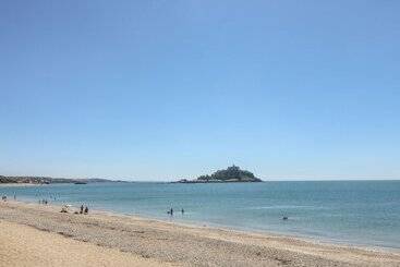 Сельский дом Sail Boats