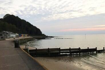 Сельский дом 4 The Old Smithy