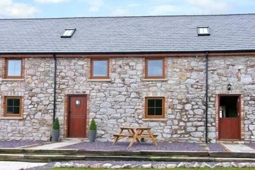 Сельский дом Beudy Bach