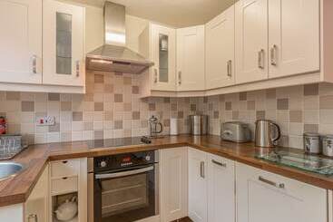 کلبه Crumstone Corner