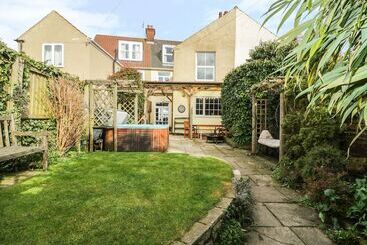 קוטג'' Lighthouse View