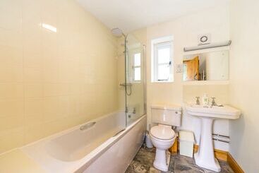 コテージ Stone House