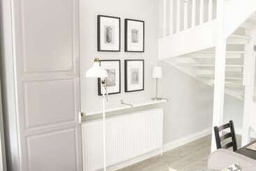 بيت ريفى The Old Post Office