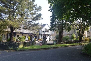 Сельский дом The Penthouse