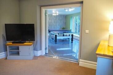 کلبه Willow Brook