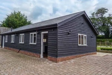 קוטג'' Willow Lodge