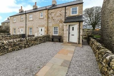 کلبه 1 Primitive Croft