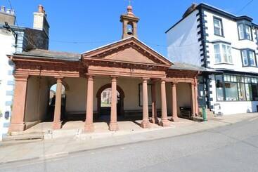 קוטג'' 89 High Street