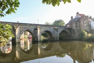 별장 Brookside Byre