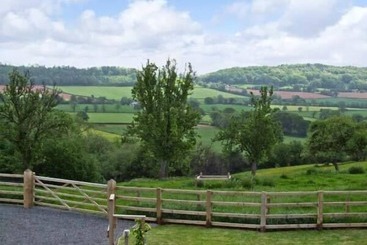 بيت ريفى Bushmills