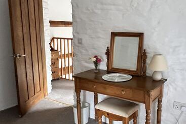 קוטג'' Cedar Lodge