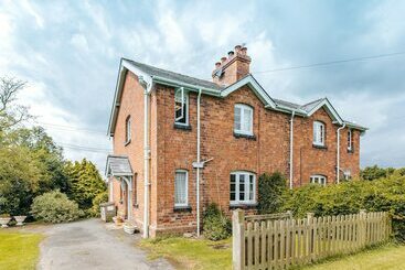 Eudon Burnell Cottage