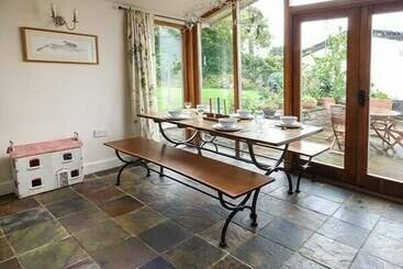 コテージ Gatehouse