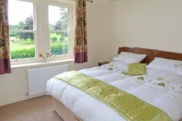 コテージ Priory View